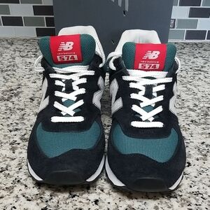 NEW BALANCE 574 SNEAKER, BLACK/GREEN, MENS 8 / WMNS 9.5